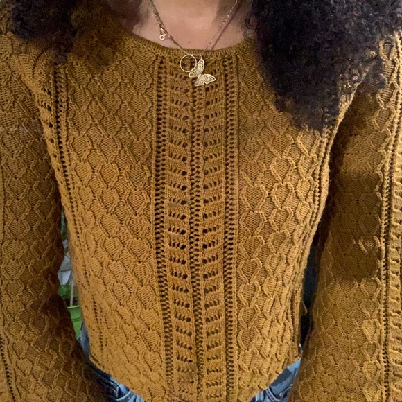 Knit top✨ - Picture 4 of 5